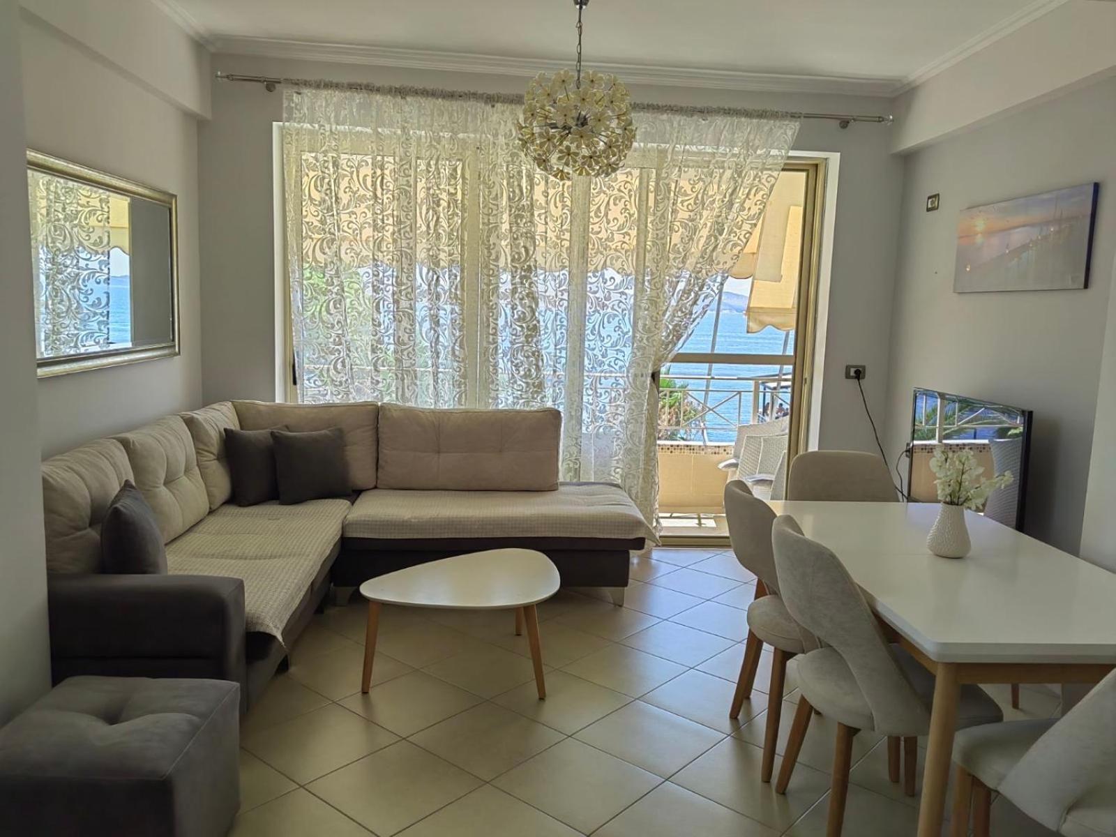 Apartment In Saranda Экстерьер фото