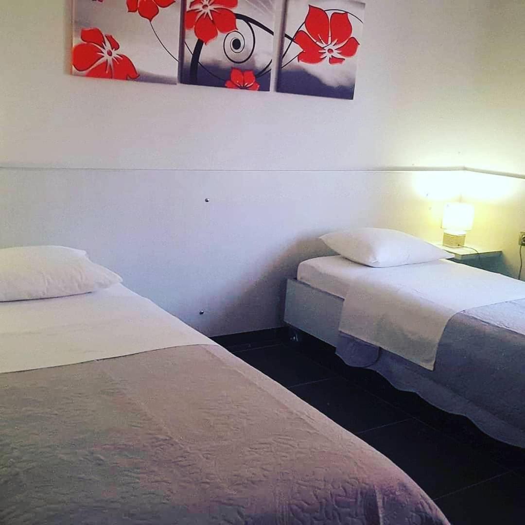 Apartment In Saranda Экстерьер фото
